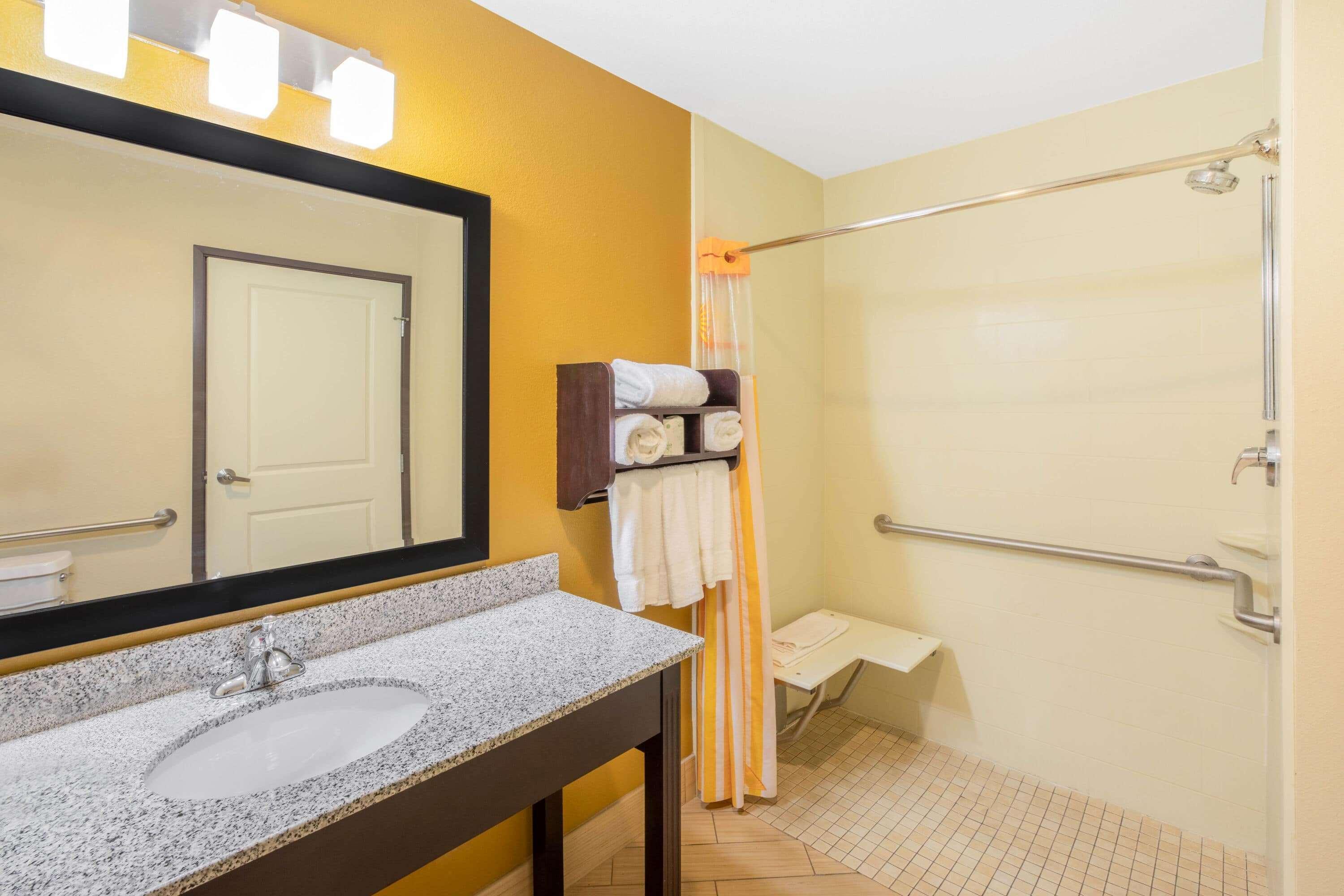 La Quinta By Wyndham Floresville Exterior foto