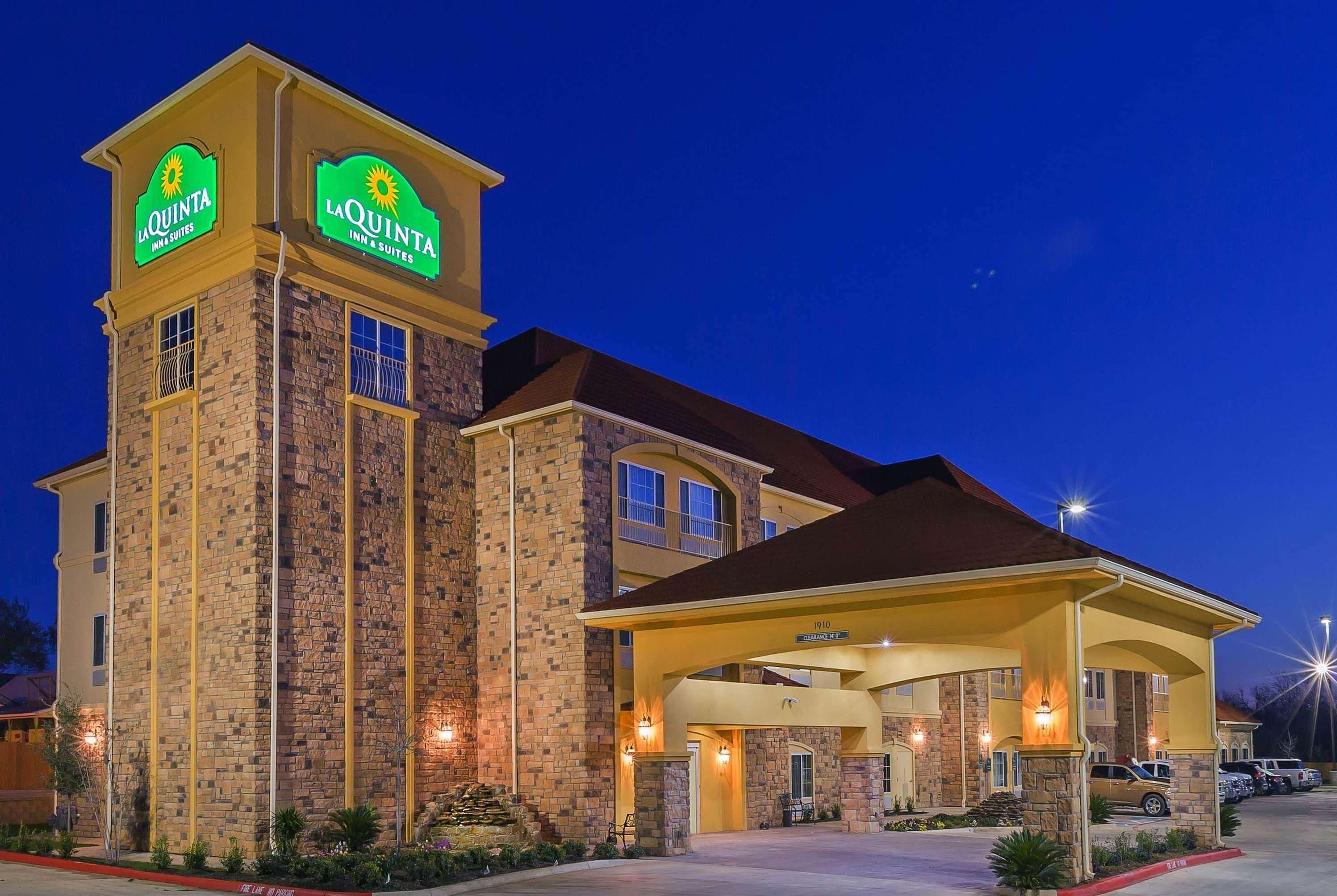 La Quinta By Wyndham Floresville Exterior foto